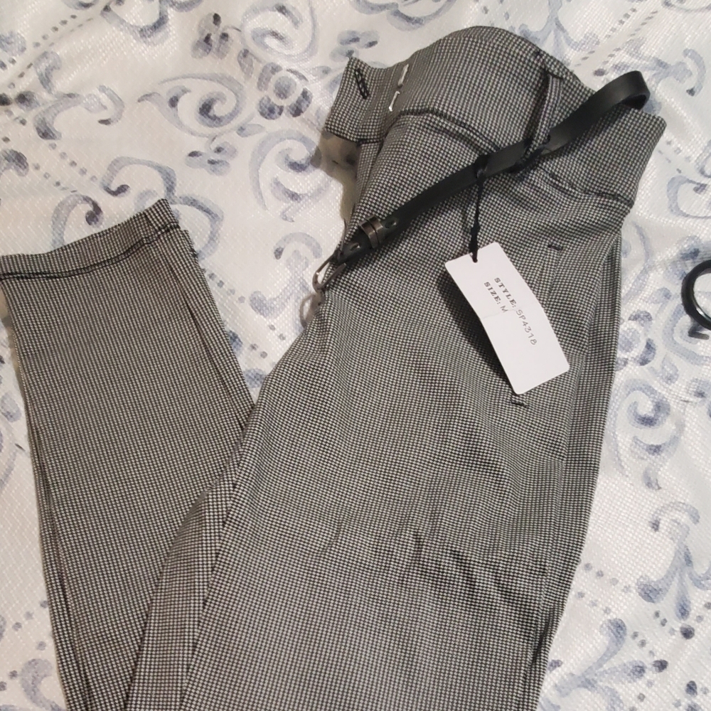 Pants - Picture 3 of 4